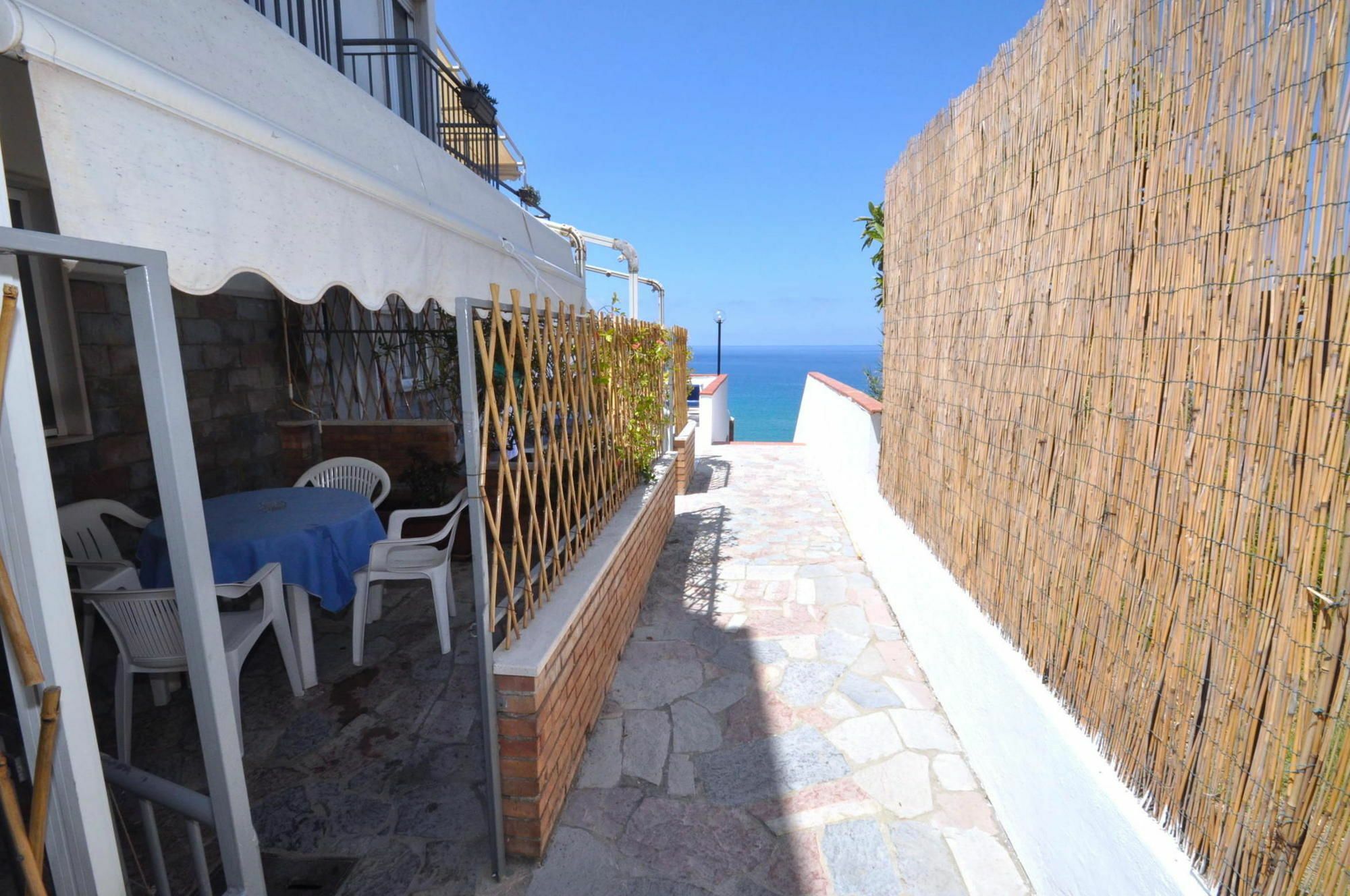 B&B Residence Eco Del Mare パリヌロ エクステリア 写真